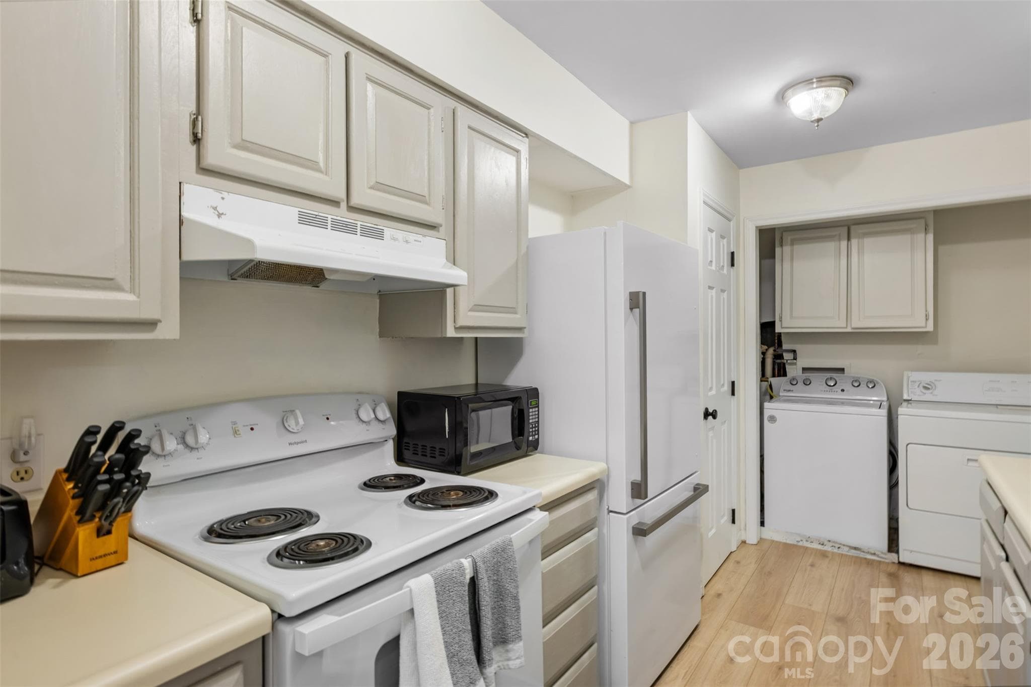 Condominium at 3520 Colony Crossing Drive, Charlotte, photo 7 of 30