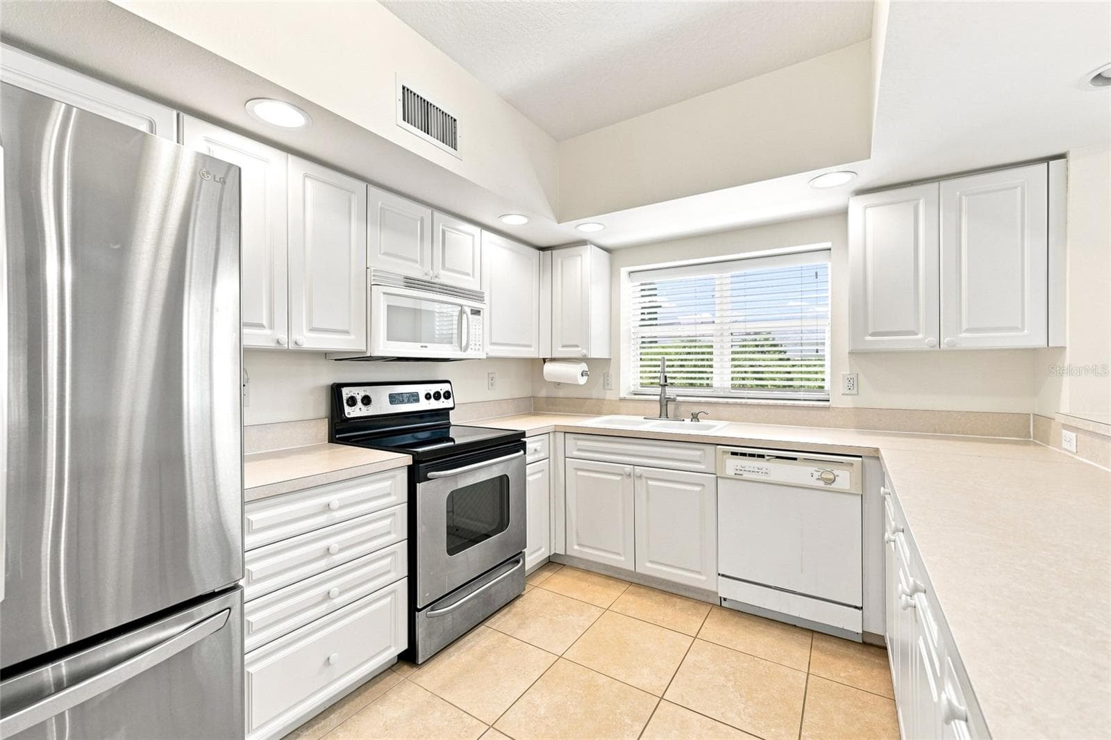 Condominium at 1200 COUNTRY CLUB DR #4201, LARGO, photo 12 of 46