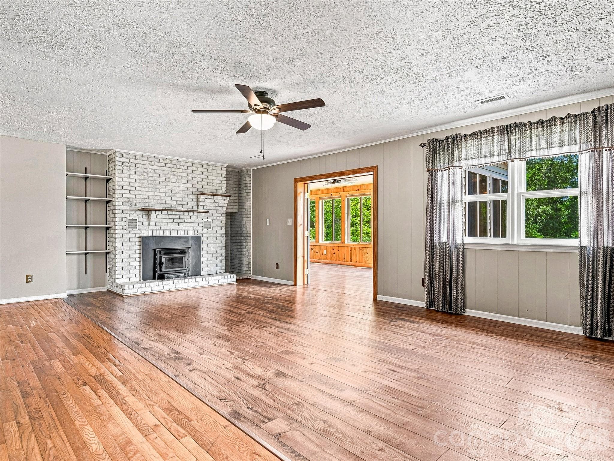 Single Family Residence at 38 Chadwick Wade Drive, Asheville, photo 7 of 48