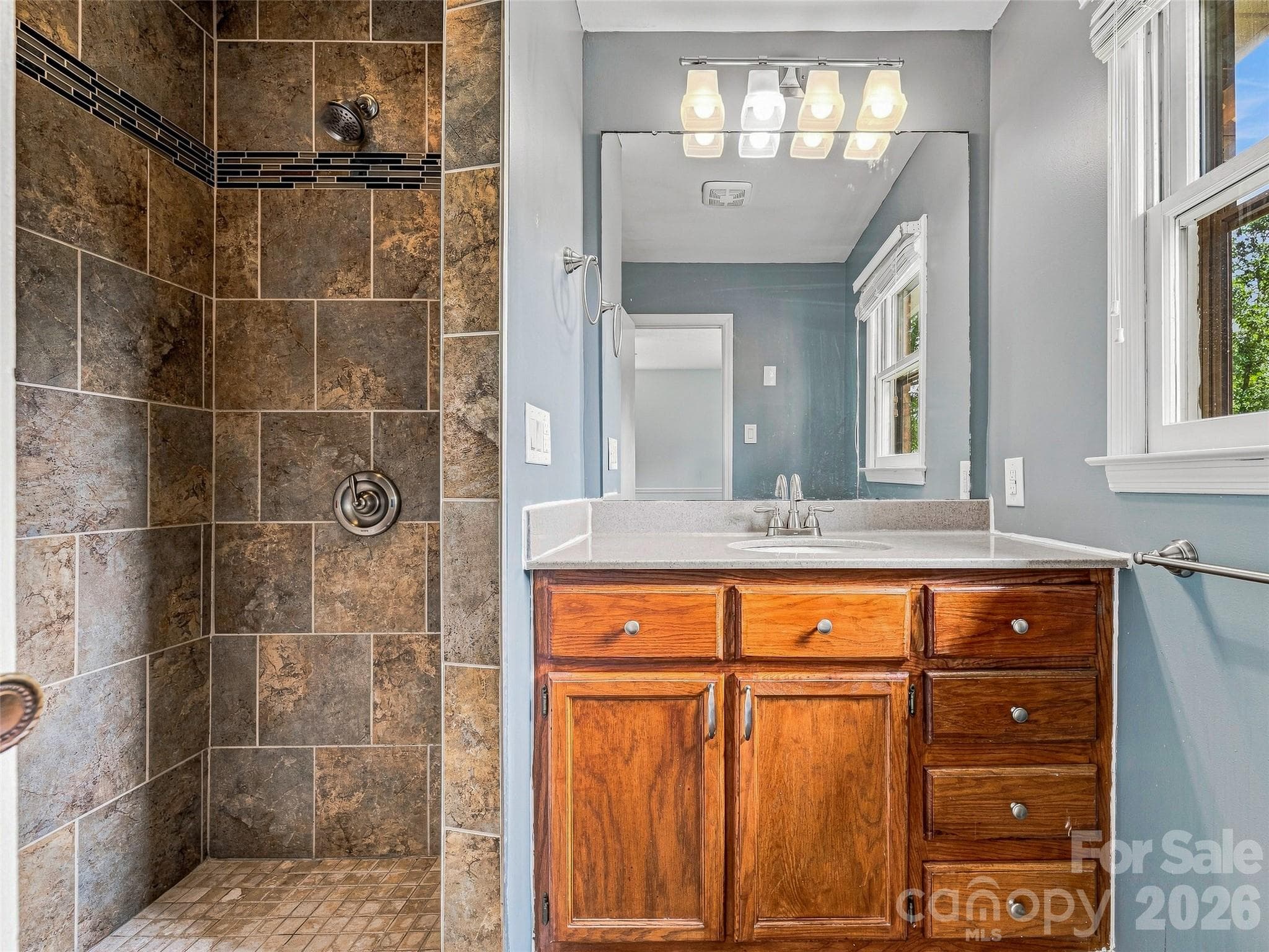Single Family Residence at 38 Chadwick Wade Drive, Asheville, photo 20 of 48