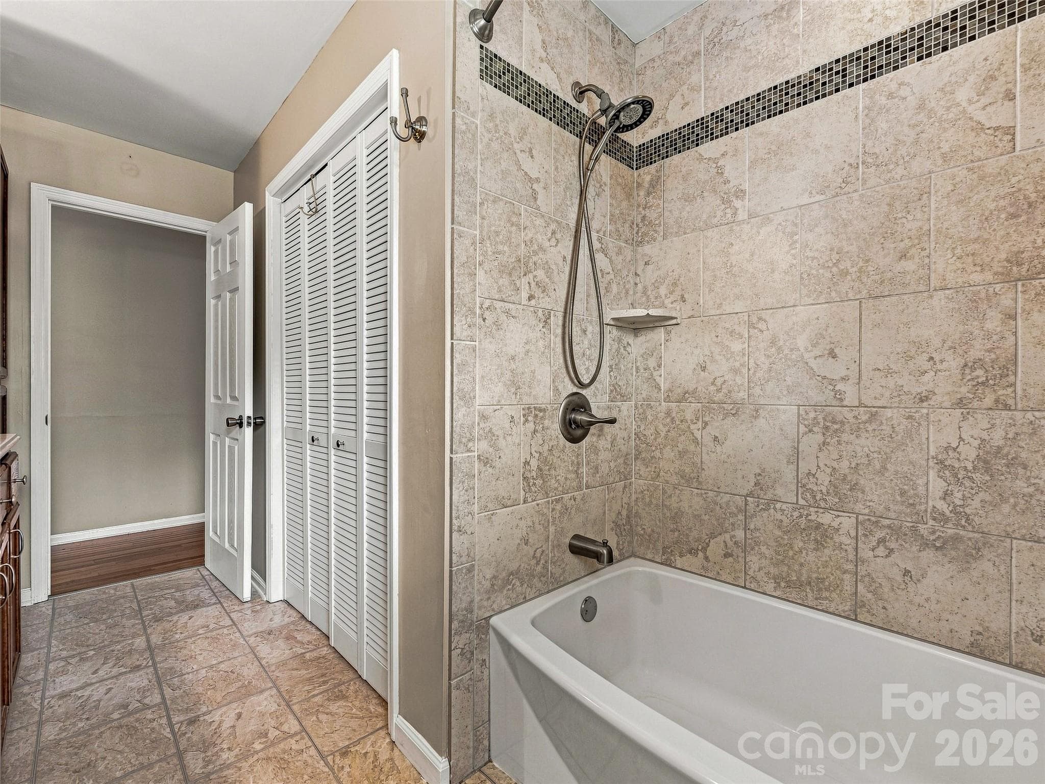 Single Family Residence at 38 Chadwick Wade Drive, Asheville, photo 26 of 48