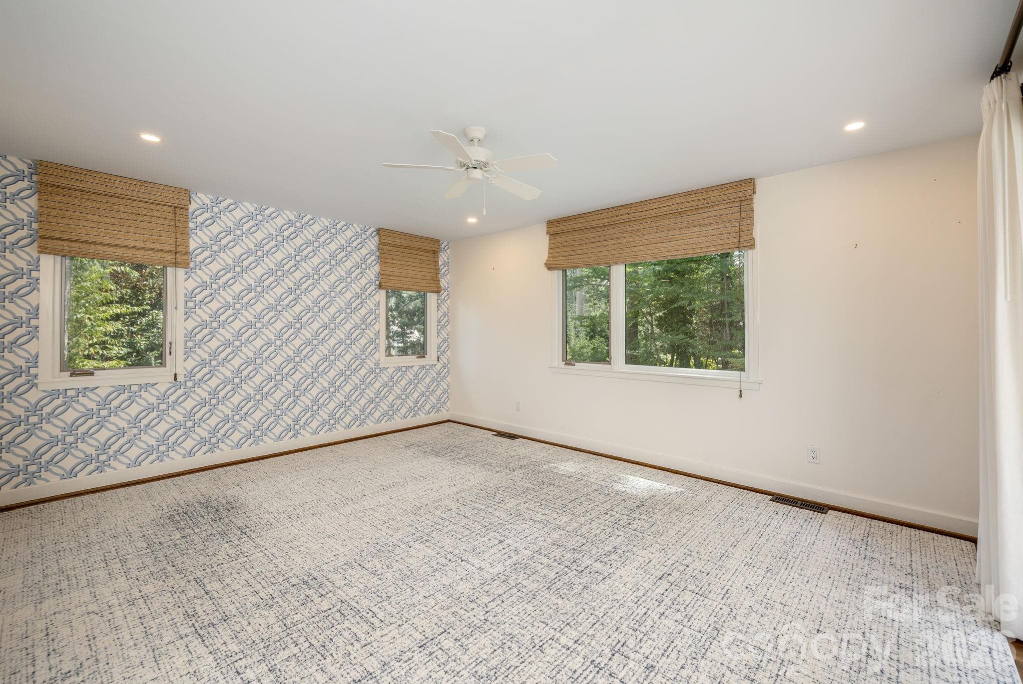 Primary bedroom very light and airy - 28 Forest Road, Asheville
