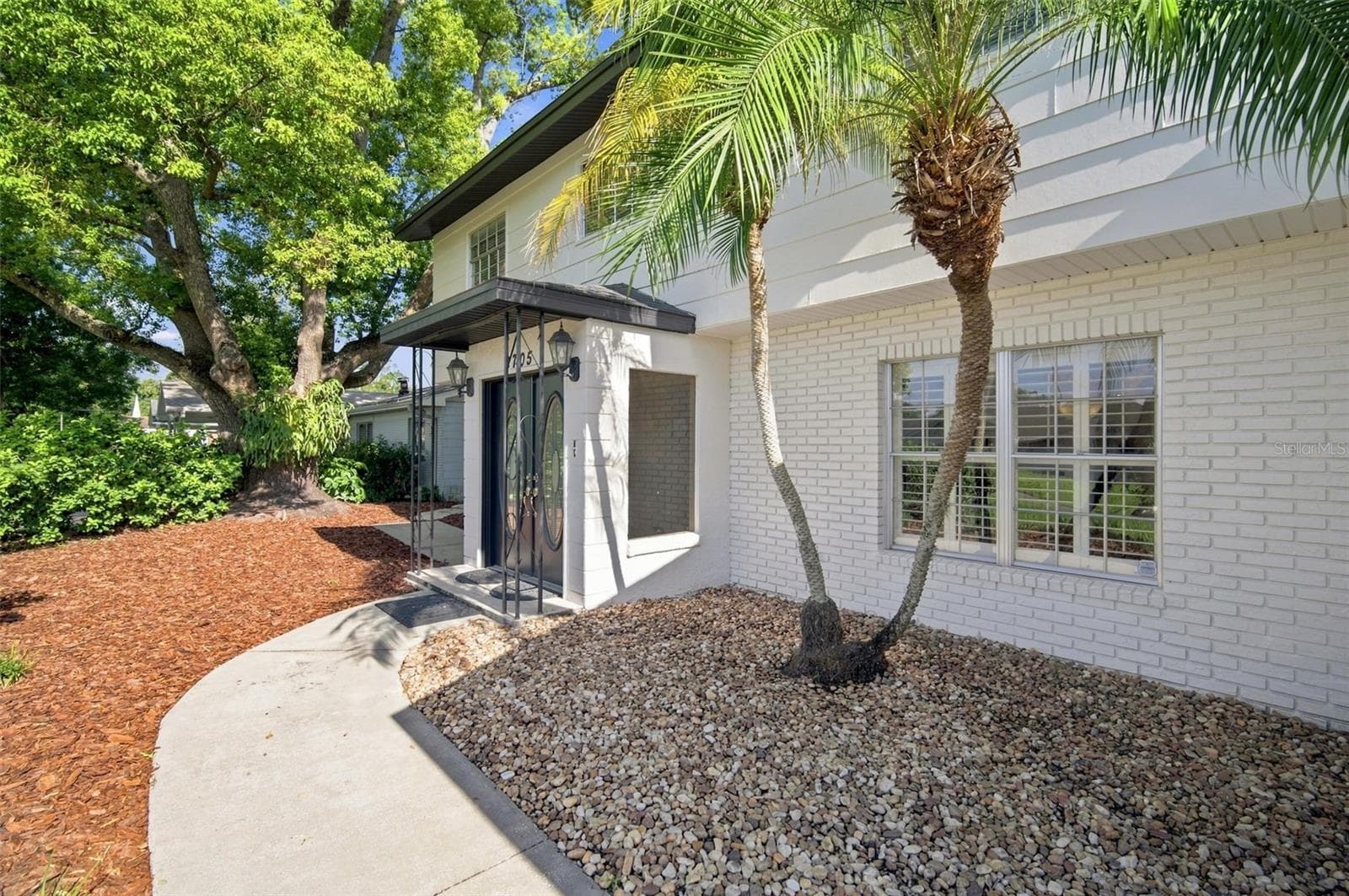 Single Family Residence at 2705 SILVER LAKE AVE, TAMPA, photo 3 of 48