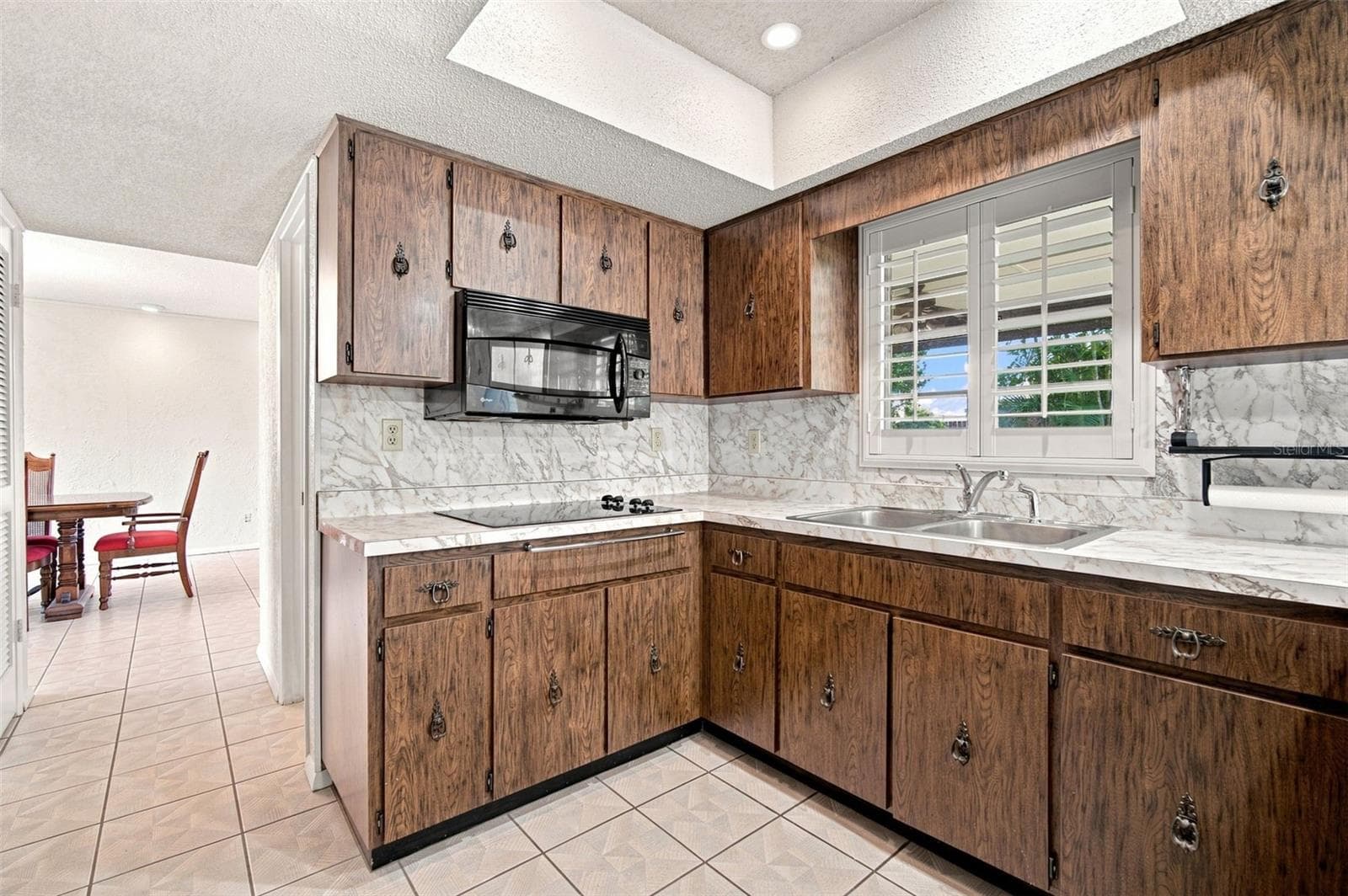 Single Family Residence at 2705 SILVER LAKE AVE, TAMPA, photo 9 of 48