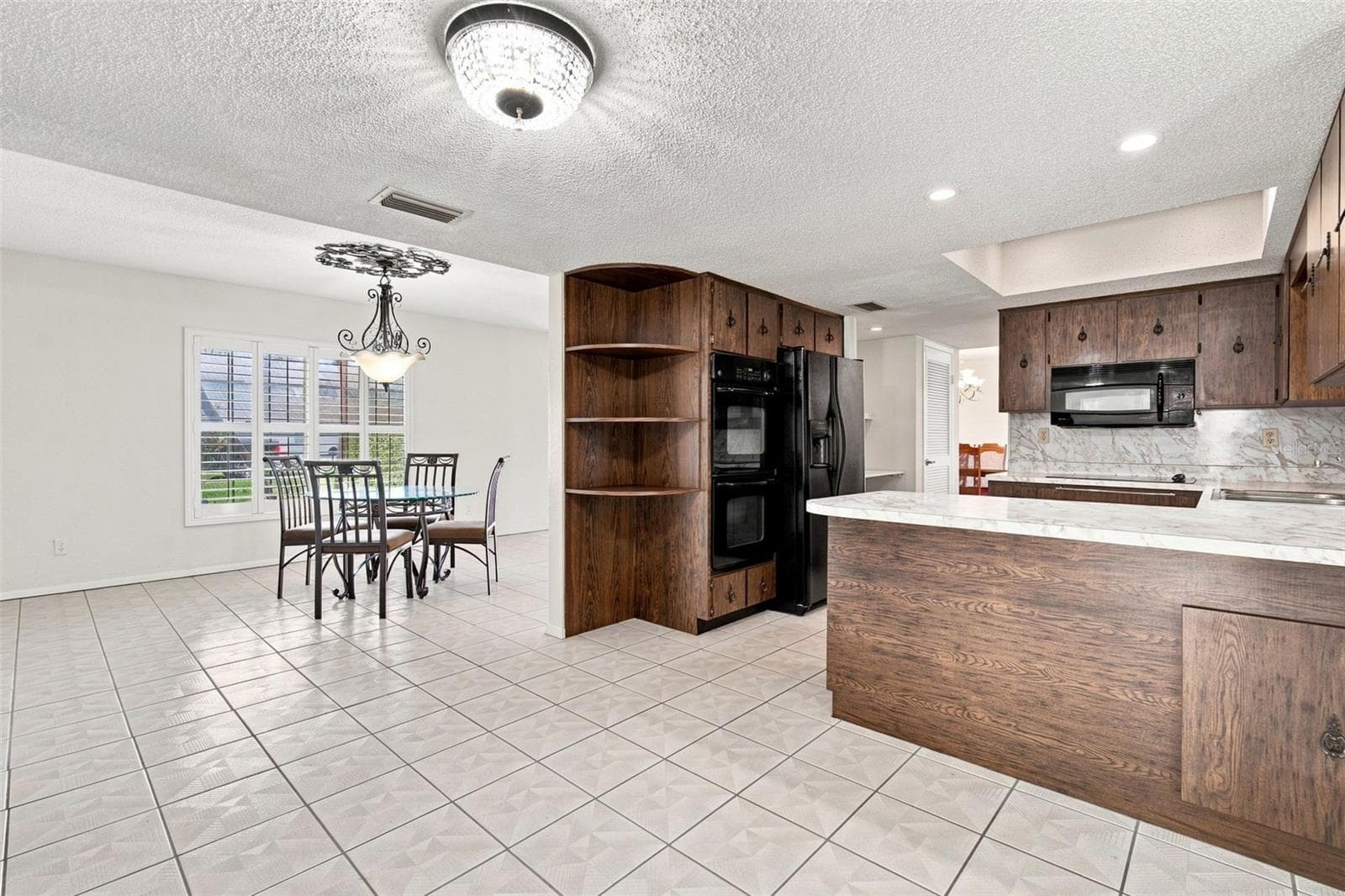 Single Family Residence at 2705 SILVER LAKE AVE, TAMPA, photo 15 of 48