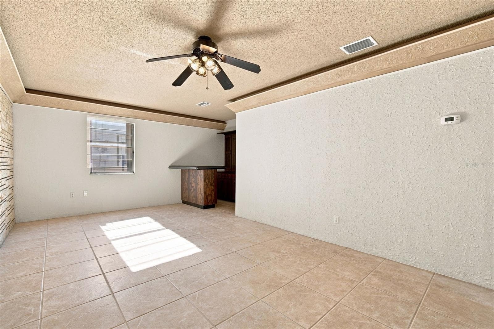 Single Family Residence at 2705 SILVER LAKE AVE, TAMPA, photo 21 of 48