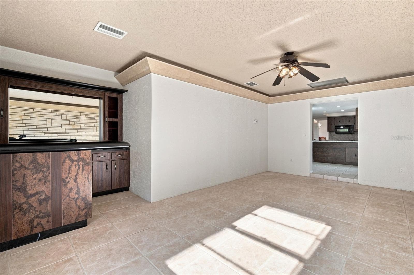 Single Family Residence at 2705 SILVER LAKE AVE, TAMPA, photo 22 of 48