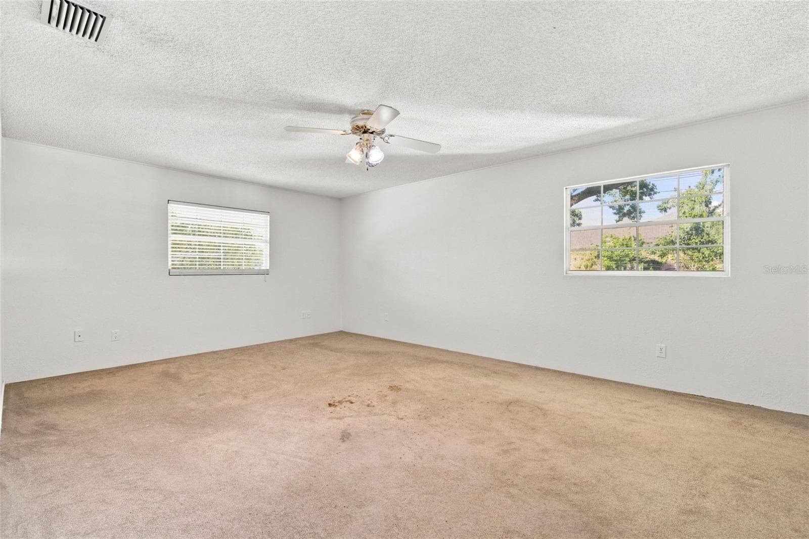 Single Family Residence at 2705 SILVER LAKE AVE, TAMPA, photo 25 of 48