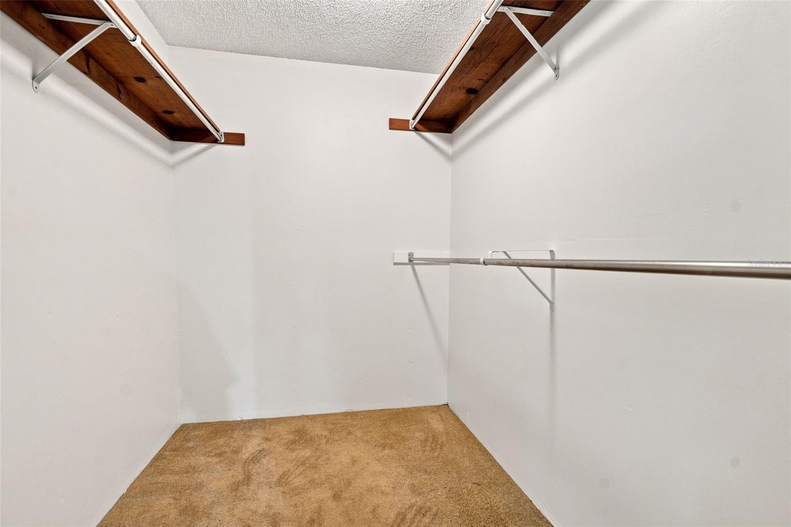 Primary Closet - 2705 SILVER LAKE AVE, TAMPA