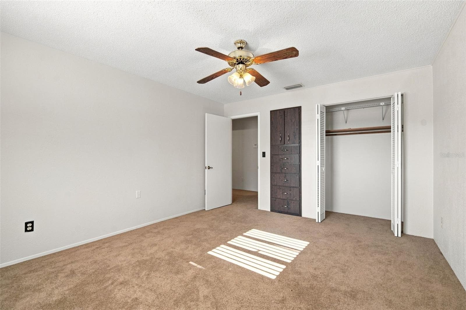 Single Family Residence at 2705 SILVER LAKE AVE, TAMPA, photo 35 of 48