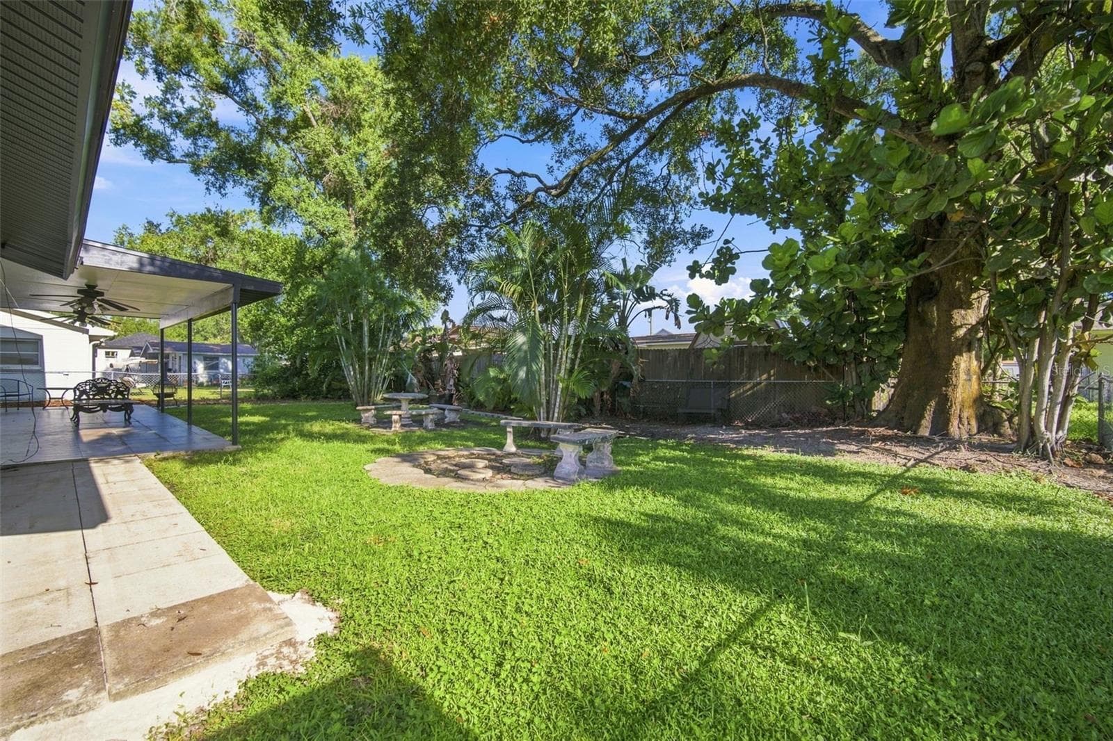 Single Family Residence at 2705 SILVER LAKE AVE, TAMPA, photo 46 of 48