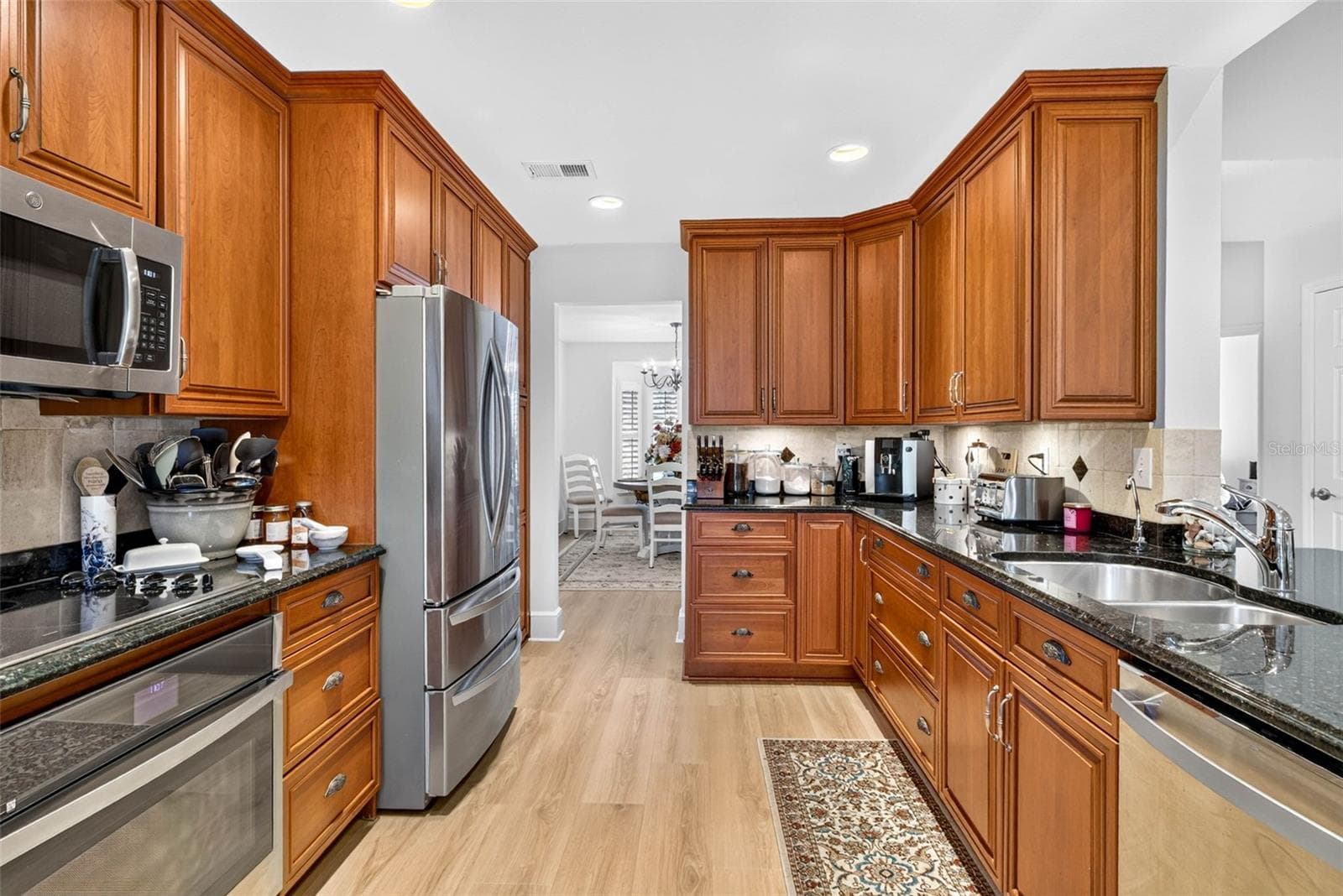 Single Family Residence at 7217 RIDGEPORT DR, TAMPA, photo 9 of 23