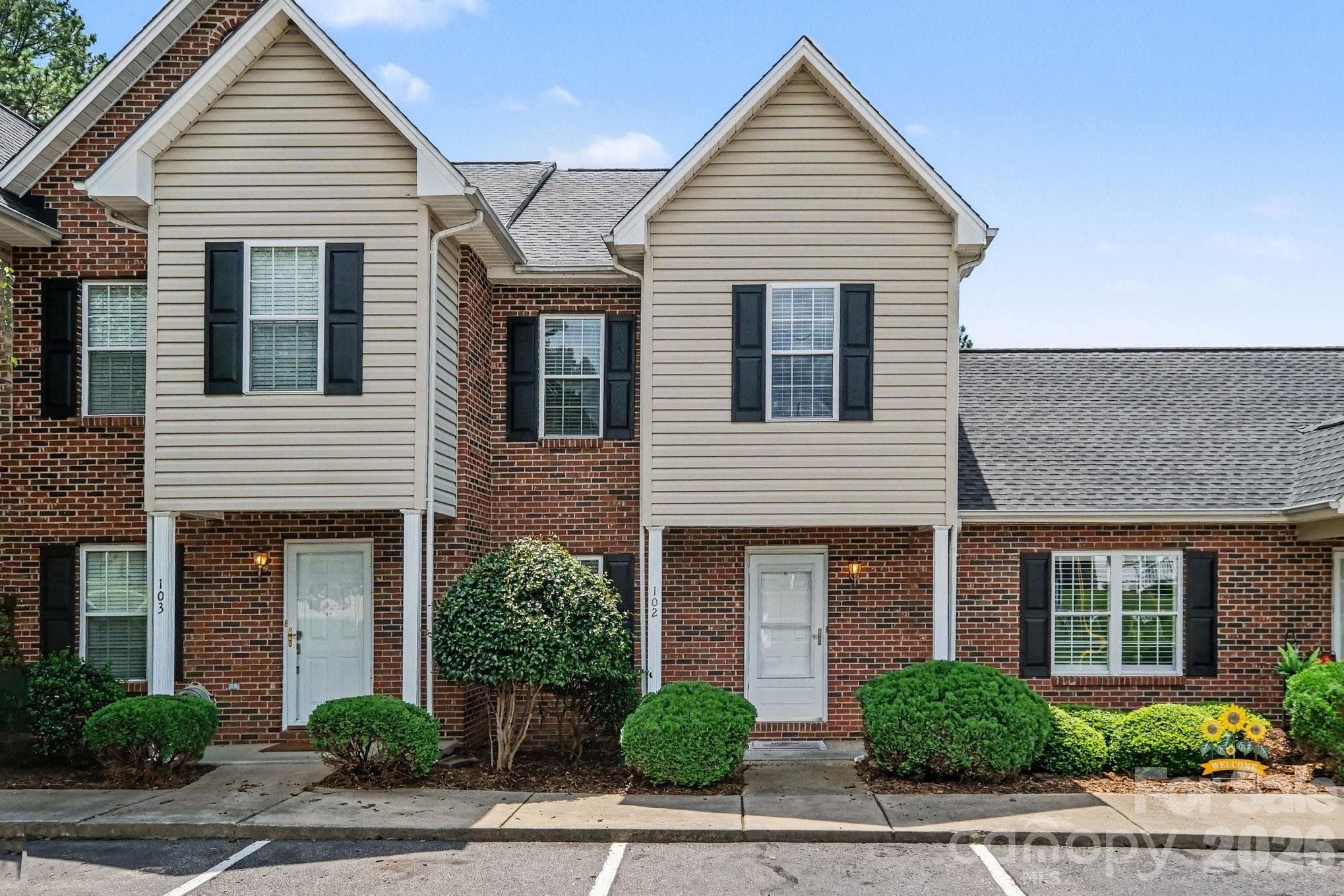 Front Unit #102 - 2240 15th Avenue NE, Hickory