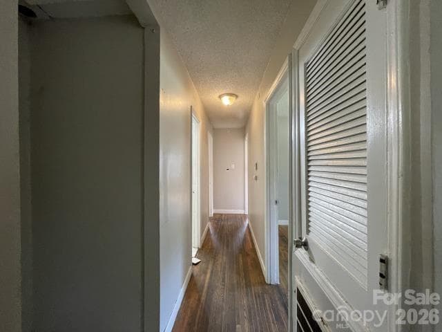 Single Family Residence at 909 Carrington Drive, Charlotte, photo 8 of 14