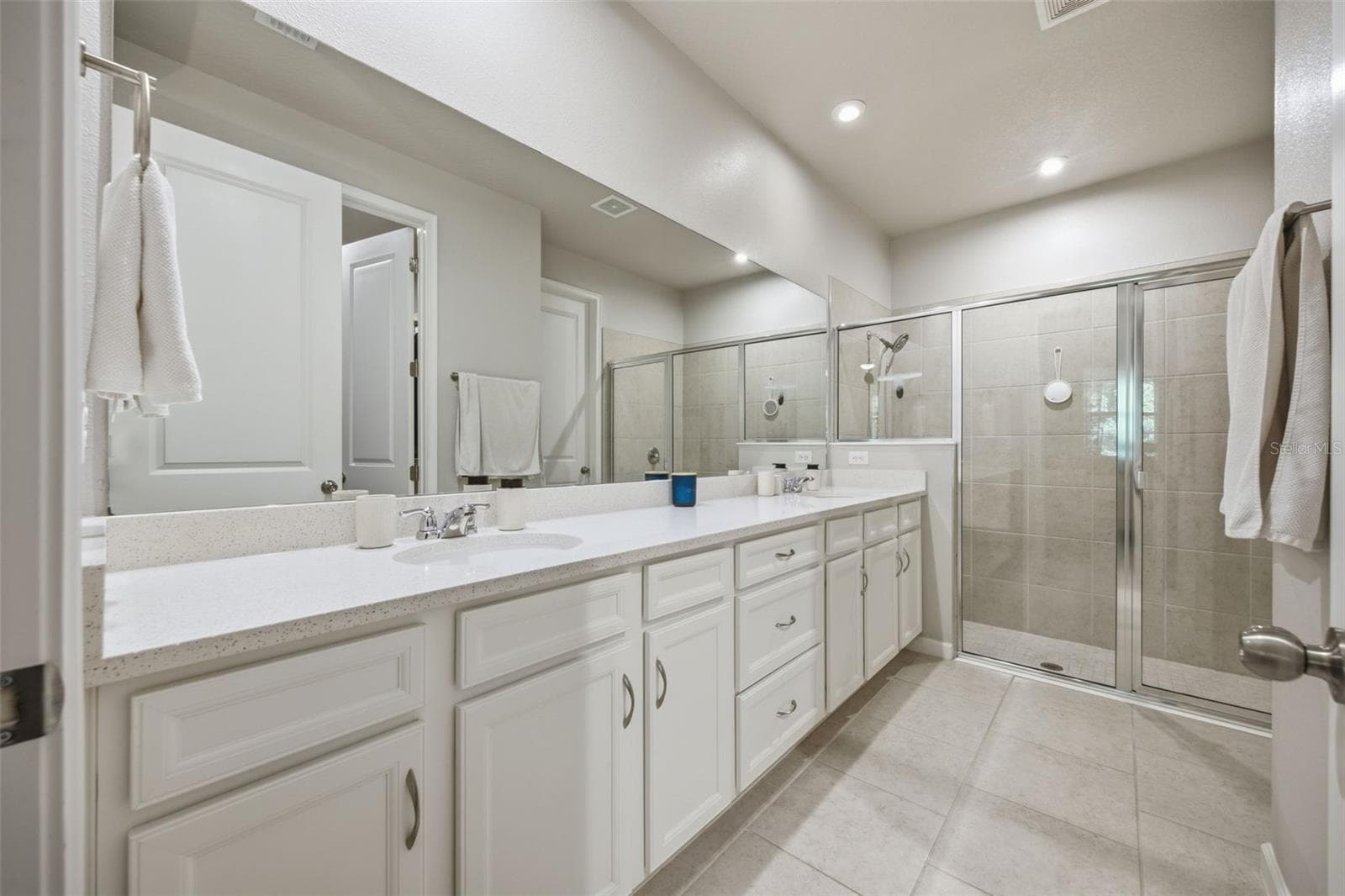 Townhouse at 5636 SILVERBRIDGE TRL, BRADENTON, photo 5 of 72