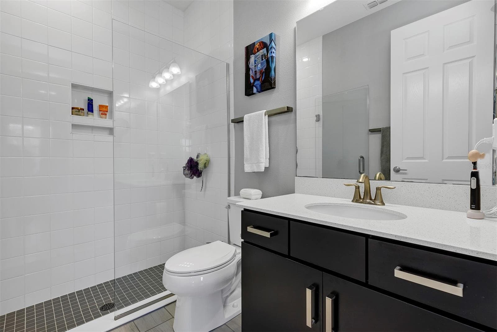 En-Suite Bath #2 - 1112 HULL ISLAND DR, OAKLAND