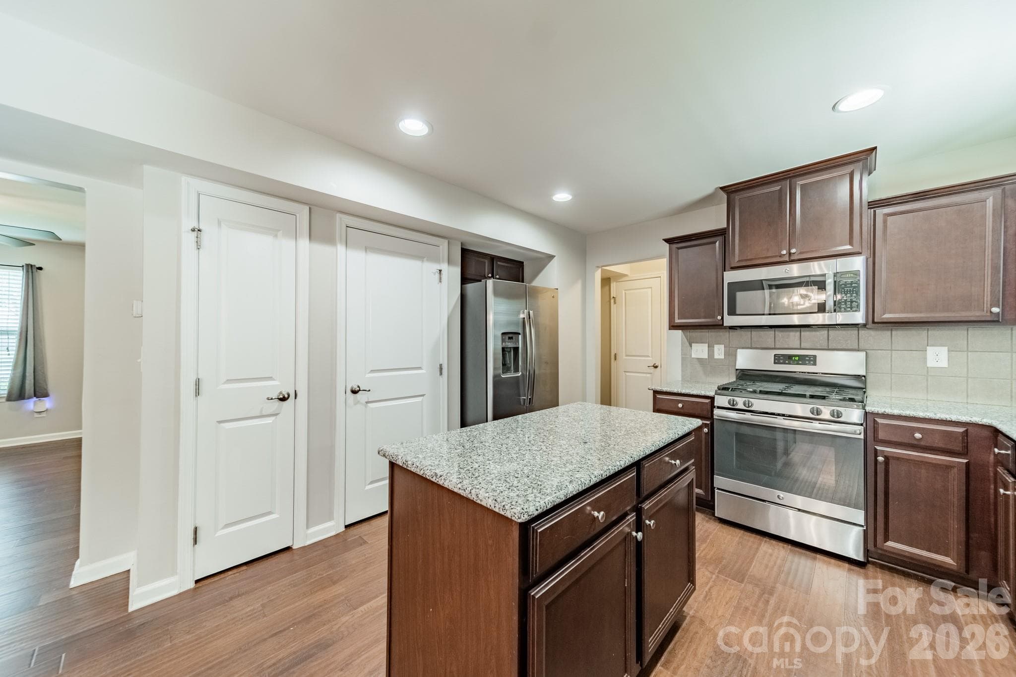 Single Family Residence at 1829 Evergreen Drive, Charlotte, photo 11 of 36