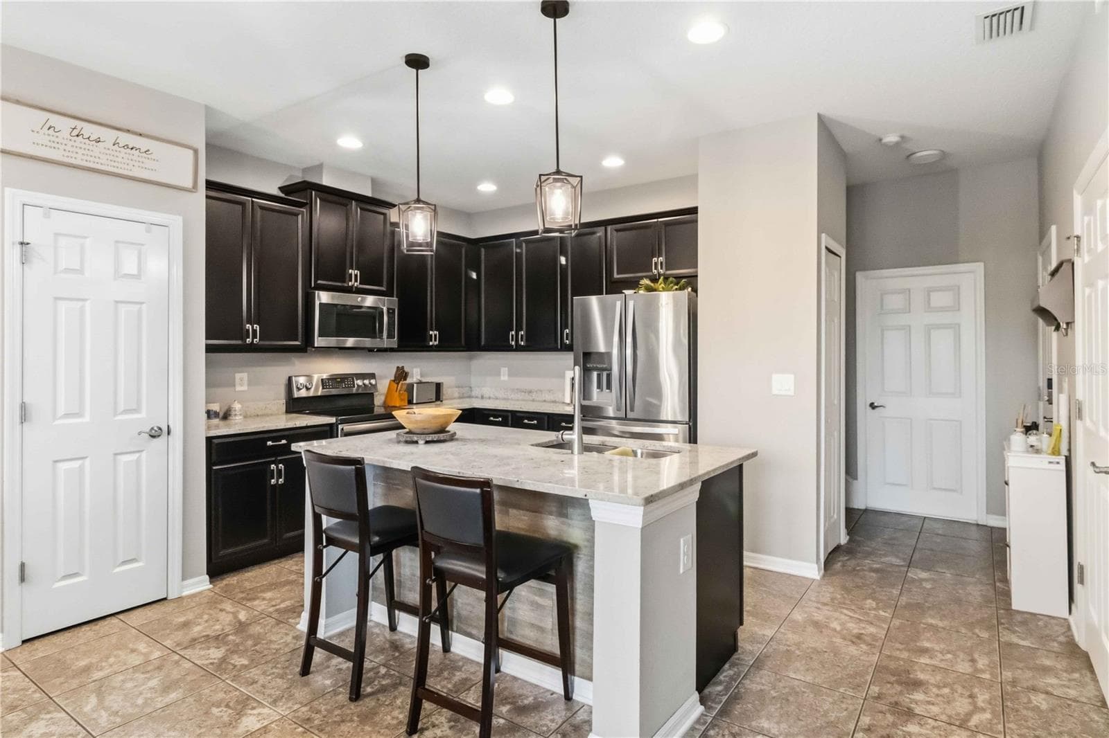 Townhouse at 10716 AVERY PARK DR, RIVERVIEW, photo 8 of 36