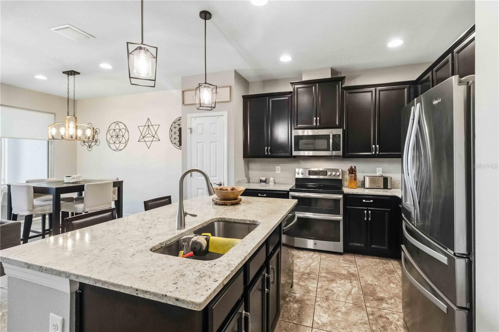 Townhouse at 10716 AVERY PARK DR, RIVERVIEW, photo 10 of 36