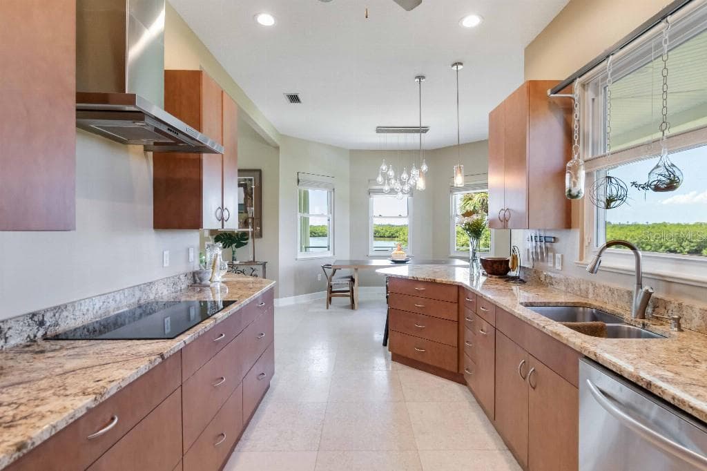 Single Family Residence at 6511 BAYSHORE RD, PALMETTO, photo 17 of 48