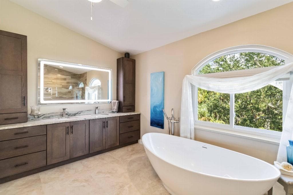 Single Family Residence at 6511 BAYSHORE RD, PALMETTO, photo 23 of 48