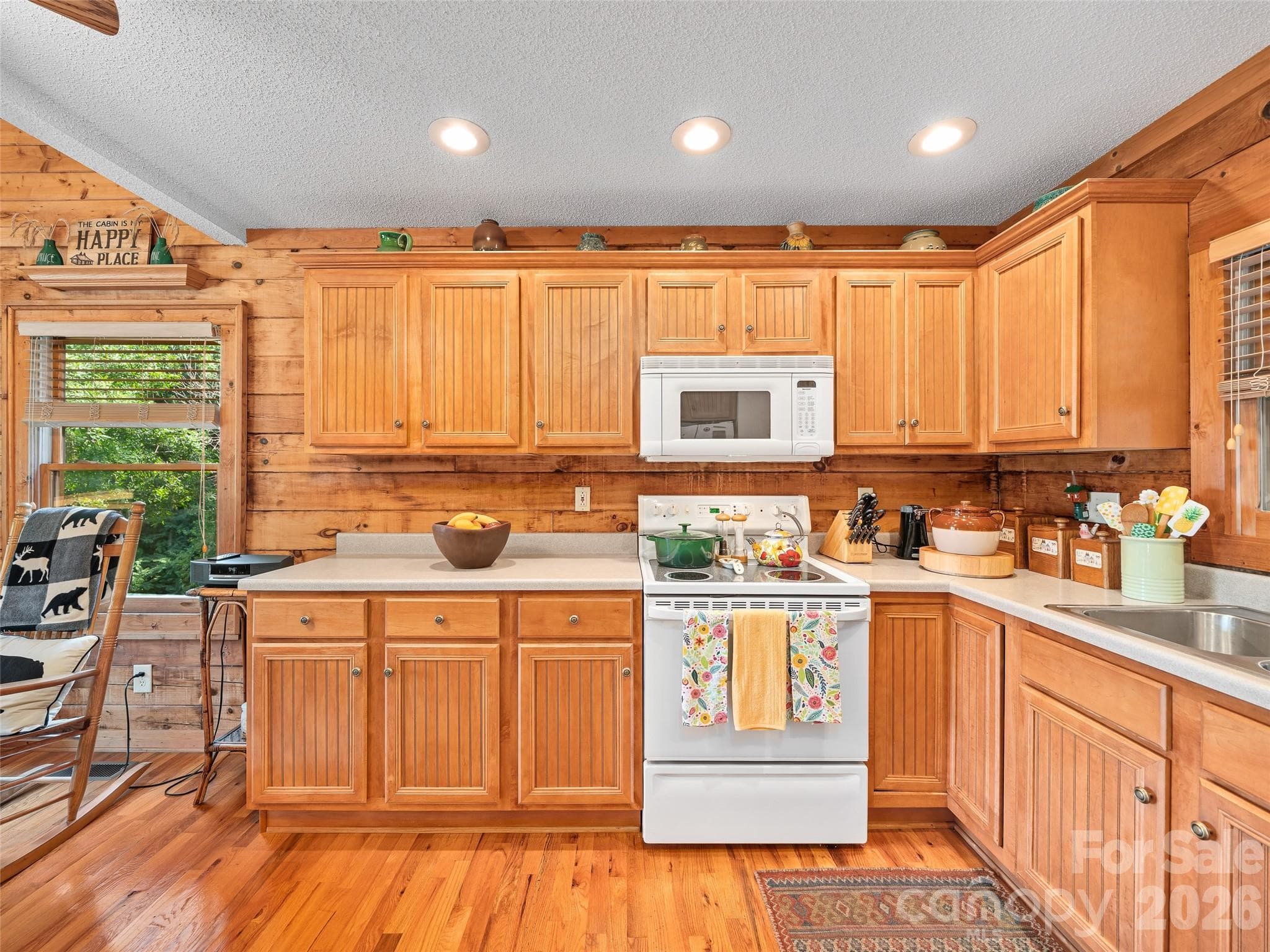 Single Family Residence at 185 Blue Bird Lane, Spruce Pine, photo 10 of 39