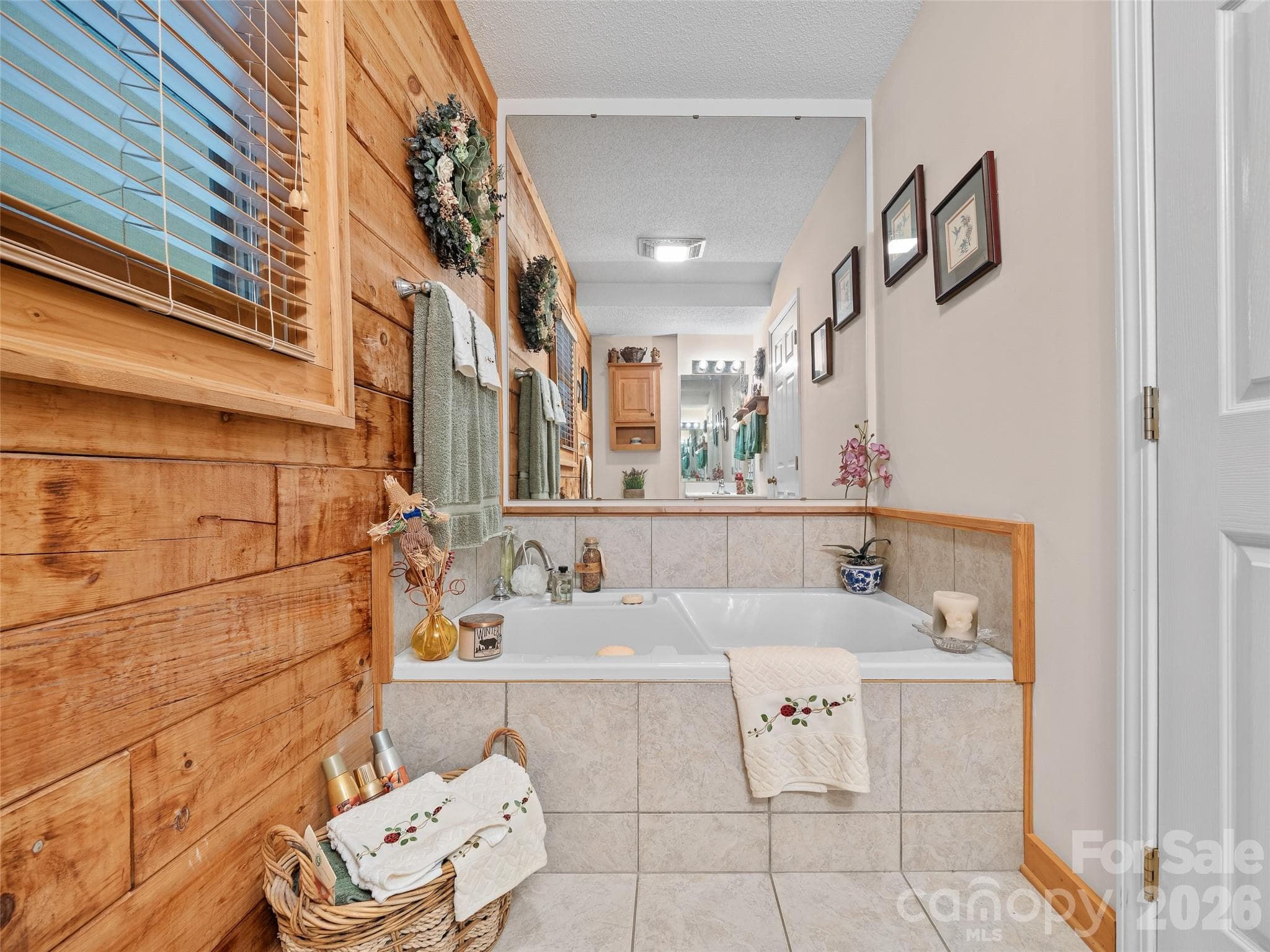 Single Family Residence at 185 Blue Bird Lane, Spruce Pine, photo 15 of 39
