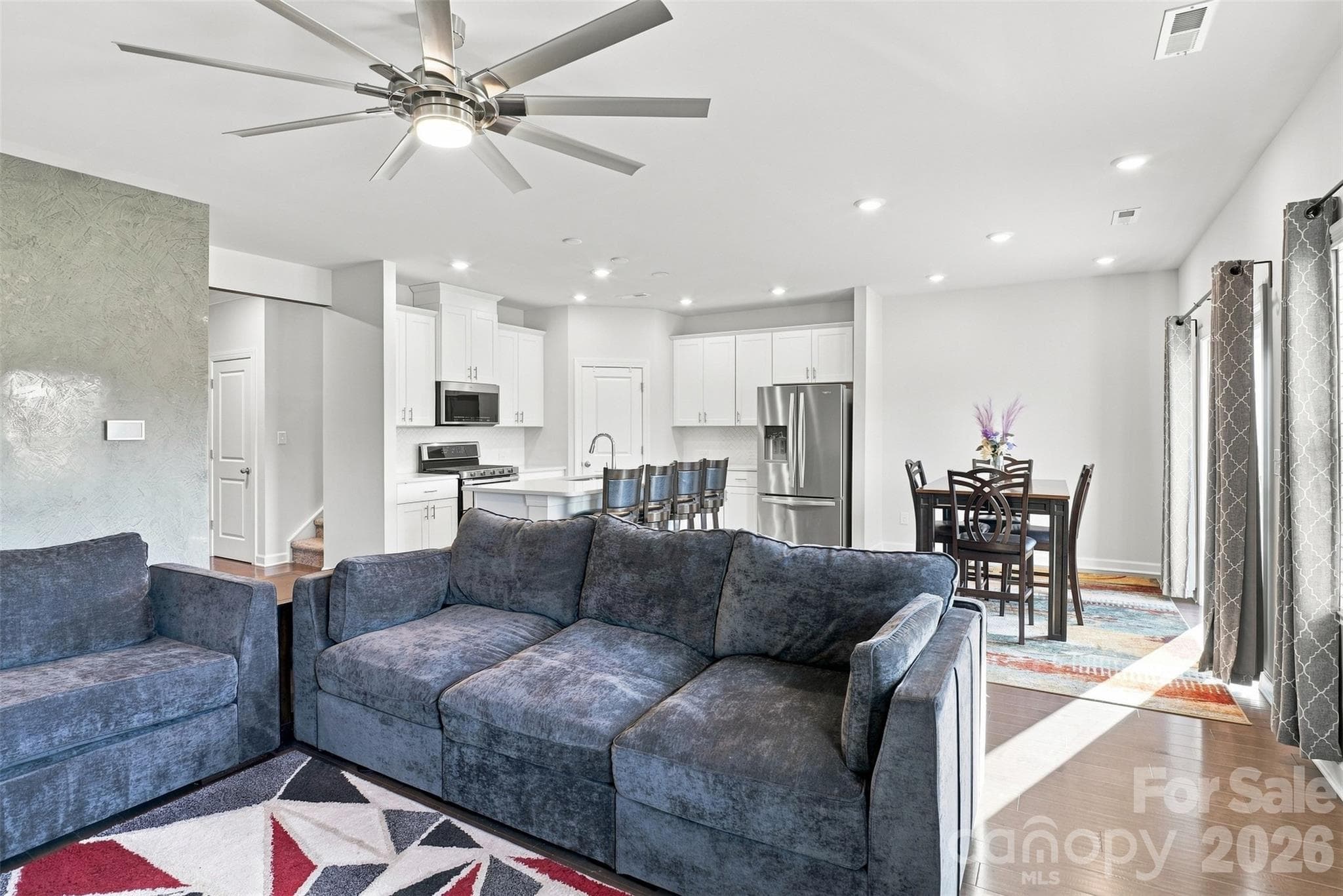 Single Family Residence at 11416 Solstice Way, Huntersville, photo 11 of 36