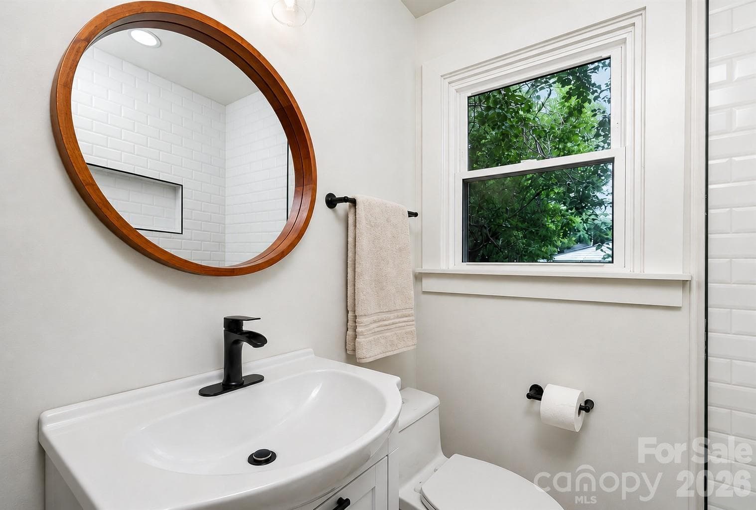 Single Family Residence at 2104 St Mark Street, Charlotte, photo 8 of 15