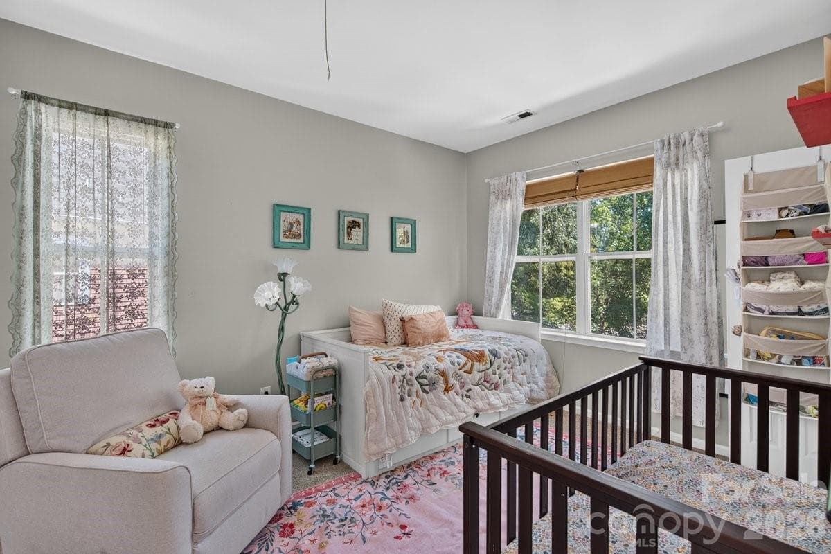 Single Family Residence at 1308 Rising Oak Drive, Charlotte, photo 13 of 31