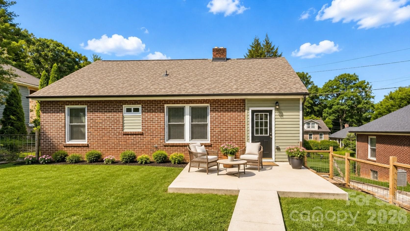 Virtually staged - 10 Enka Oak Street, Candler