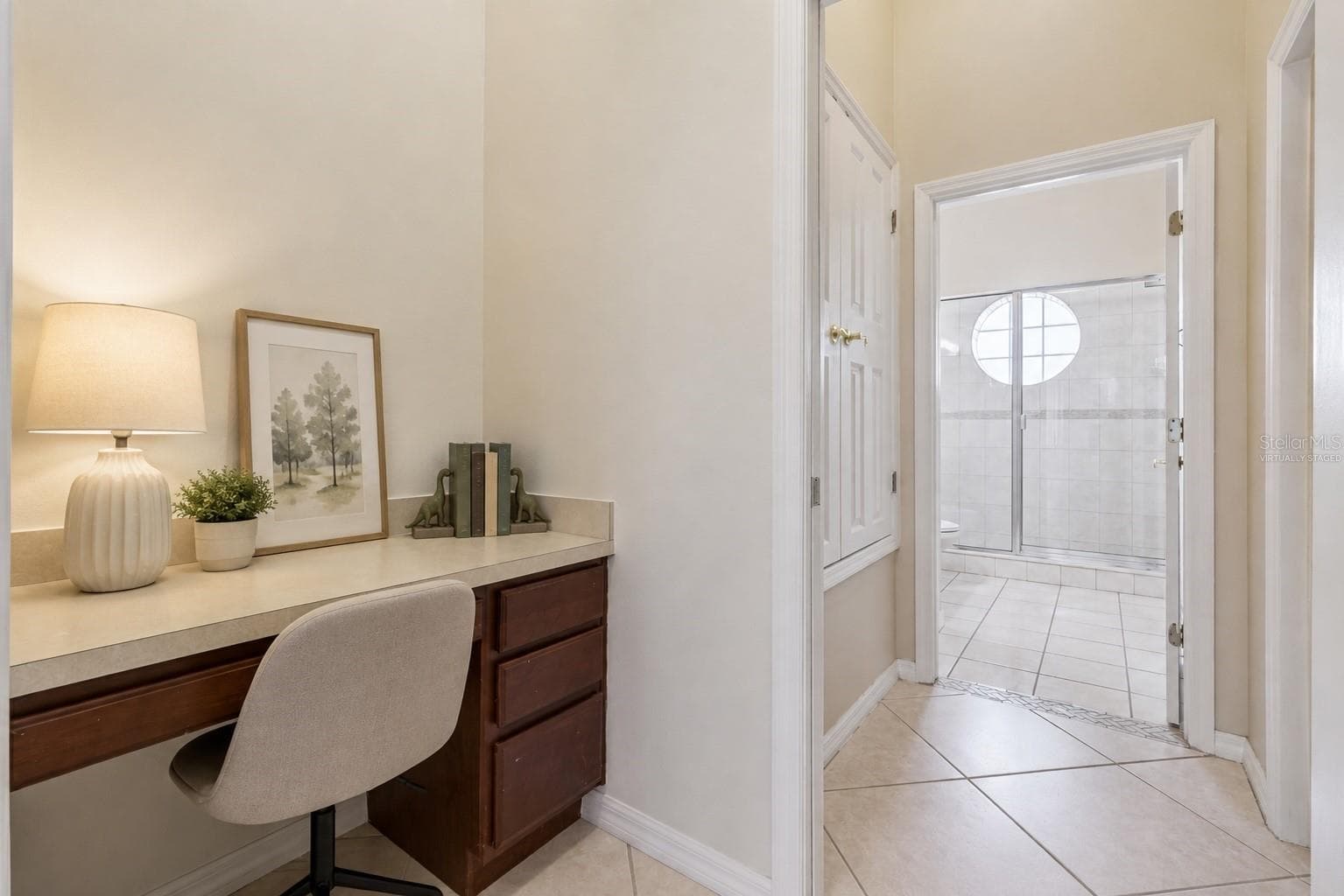 Virtually Staged - Vanity - Primary Bedroom - 2436 FAWNLAKE TRL, ORLANDO