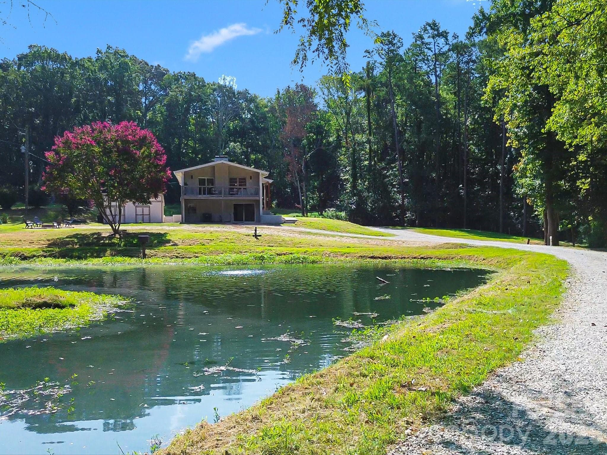Single Family Residence at 2532 Sam Newell Road, Matthews, photo 3 of 48