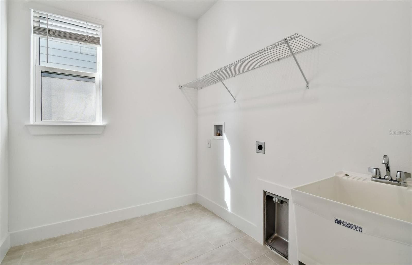 Model Representation - 6659 BLAZING SPIRIT ST, WESLEY CHAPEL