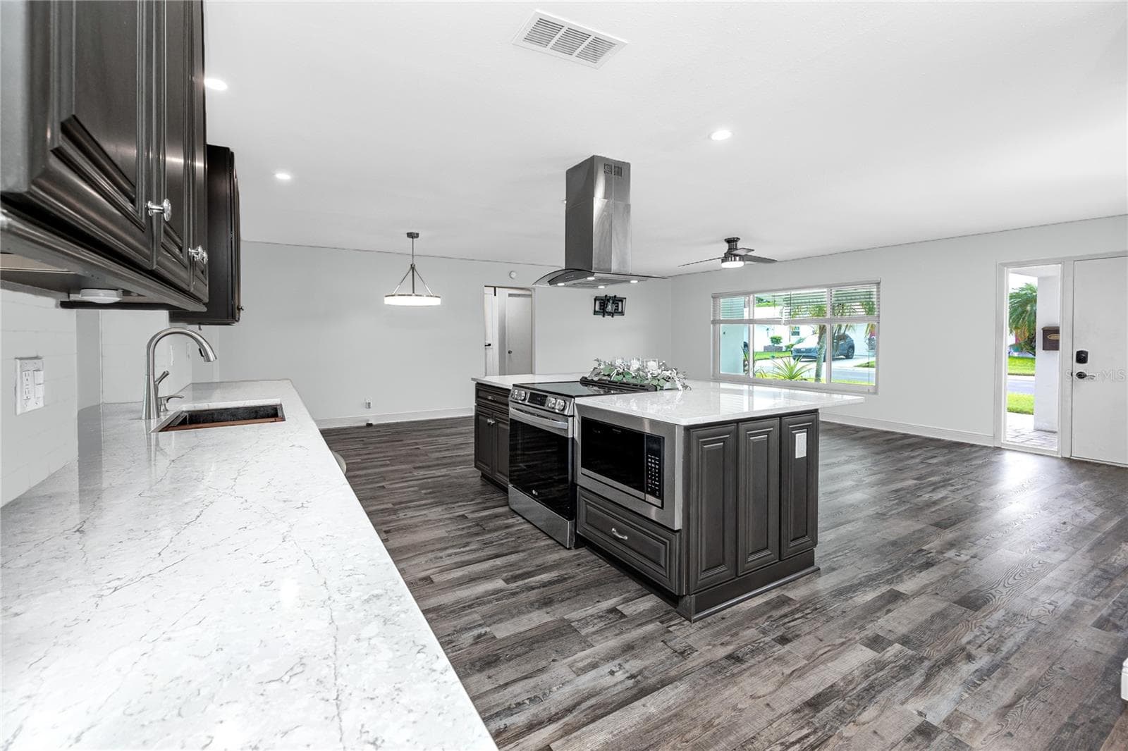 Single Family Residence at 3455 100TH AVE N, PINELLAS PARK, photo 4 of 58