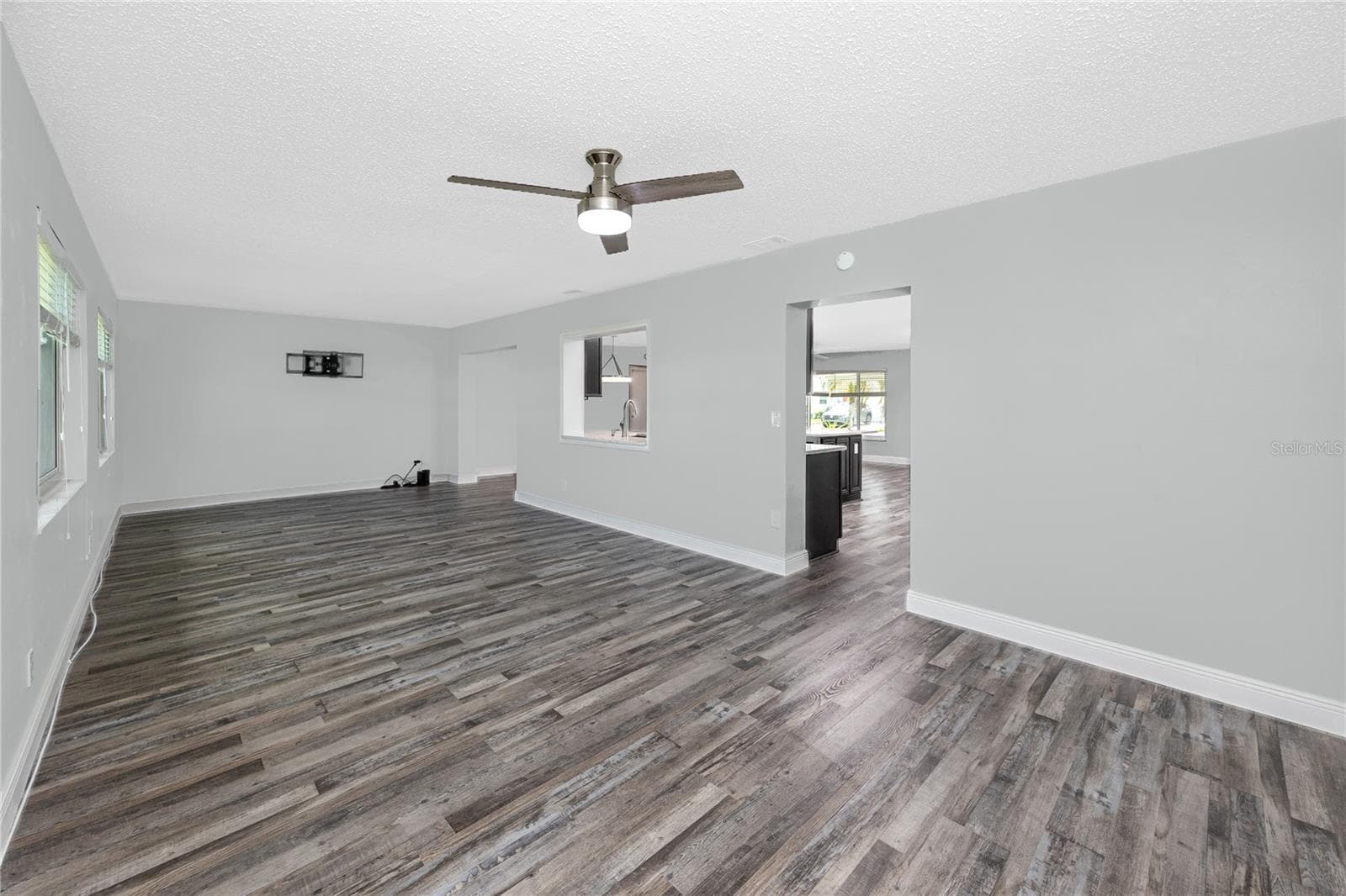 bonus room / great room / potential 3rd bedroom - 3455 100TH AVE N, PINELLAS PARK