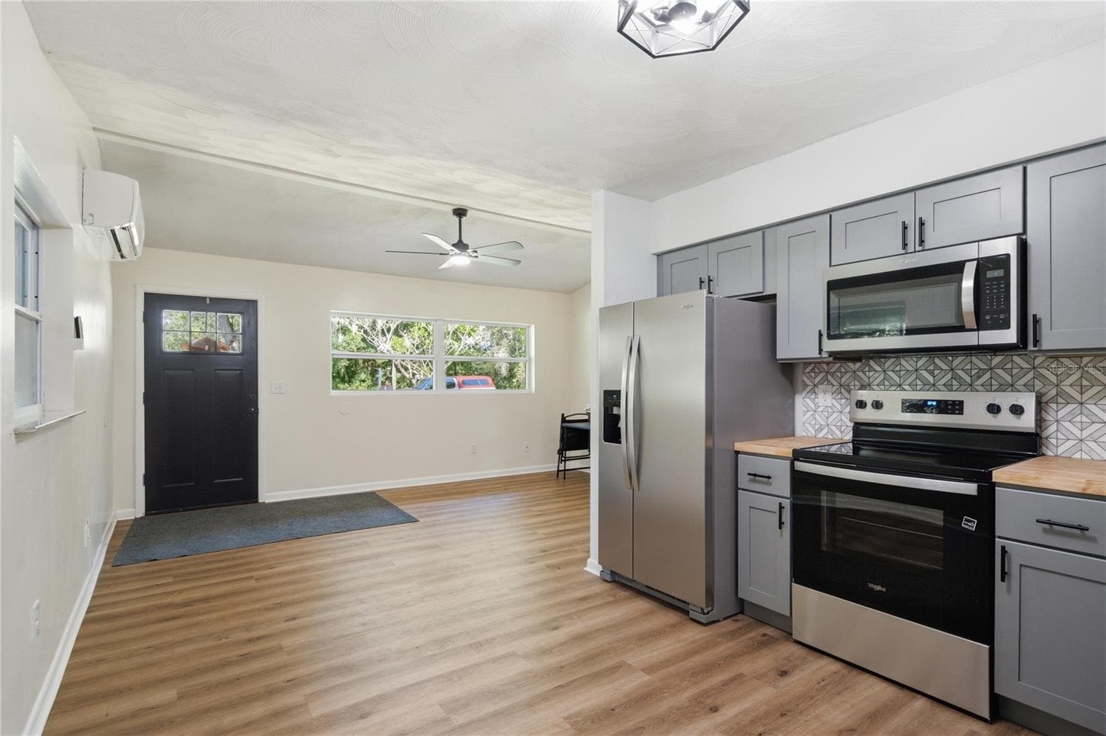 Single Family Residence at 19791 SE 110TH CT, INGLIS, photo 12 of 37