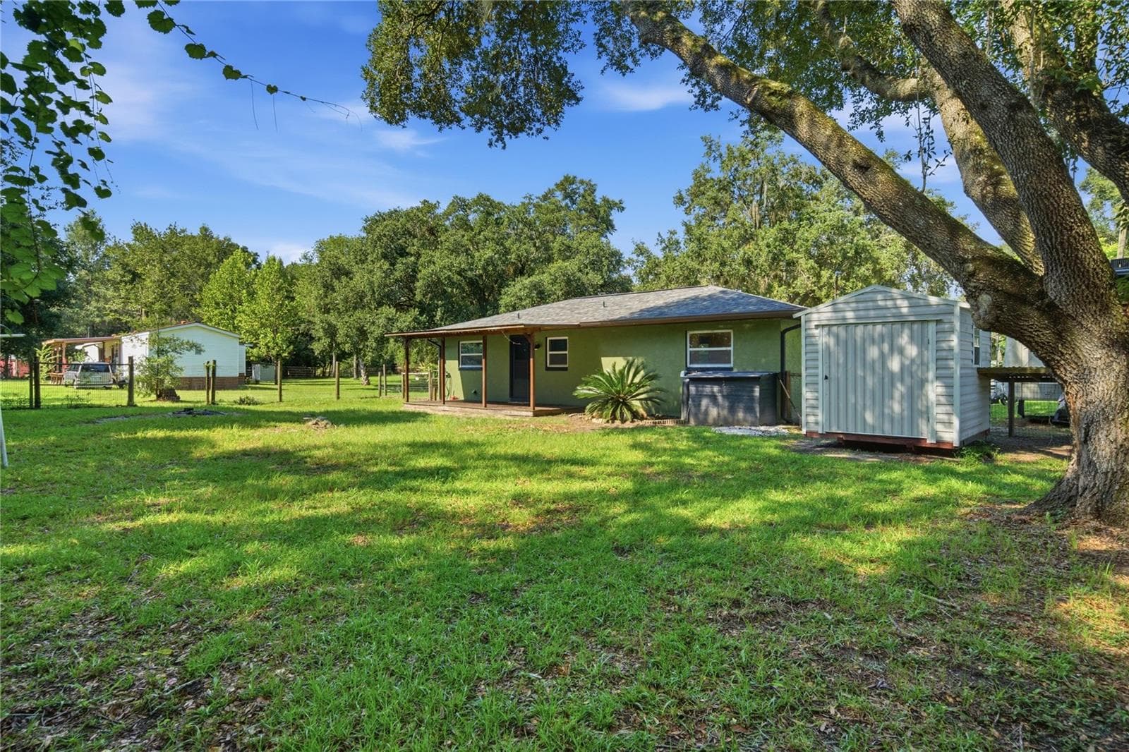 Single Family Residence at 19791 SE 110TH CT, INGLIS, photo 19 of 37