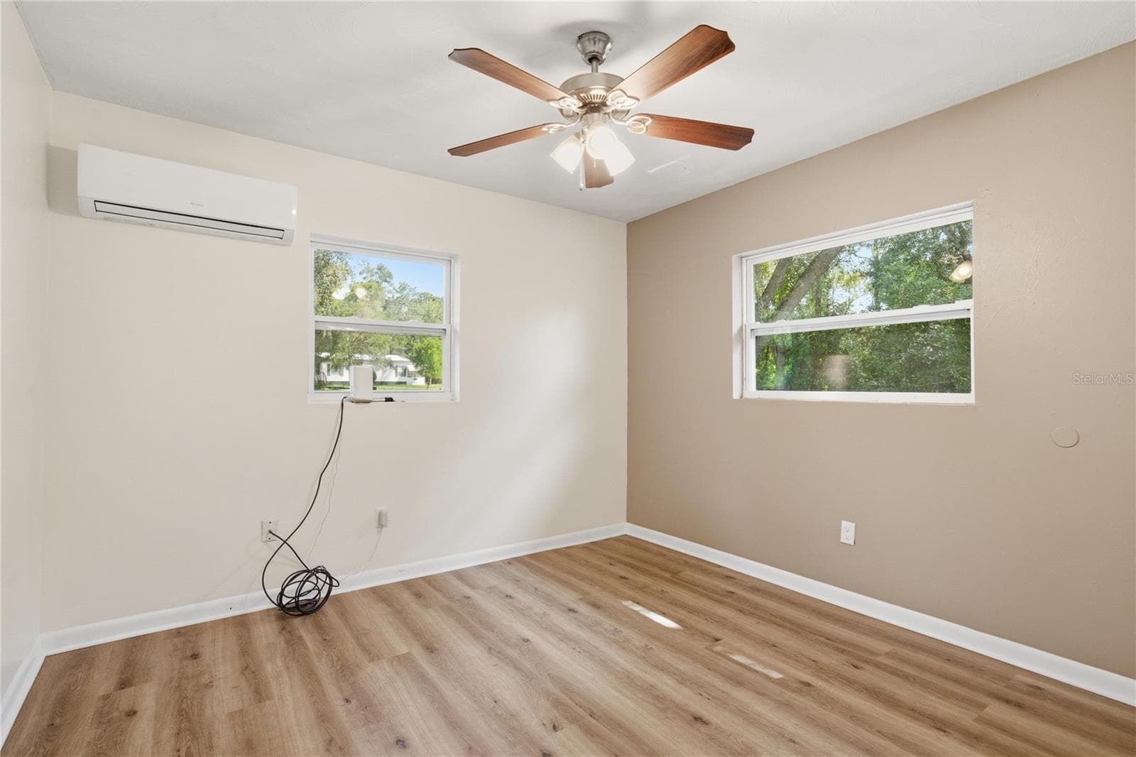 Single Family Residence at 19791 SE 110TH CT, INGLIS, photo 24 of 37