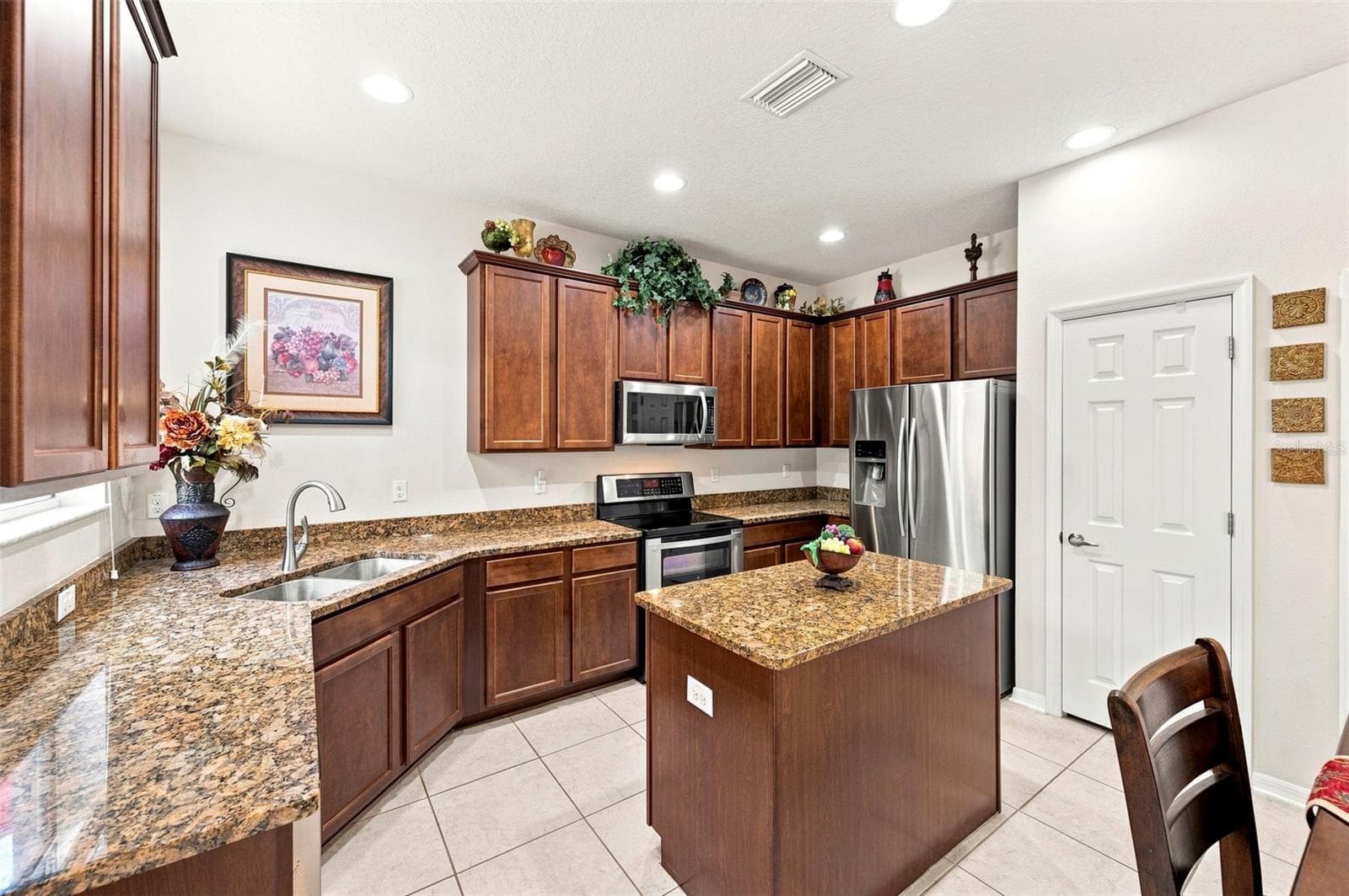 Single Family Residence at 11245 BELLE HAVEN DR, NEW PORT RICHEY, photo 26 of 100