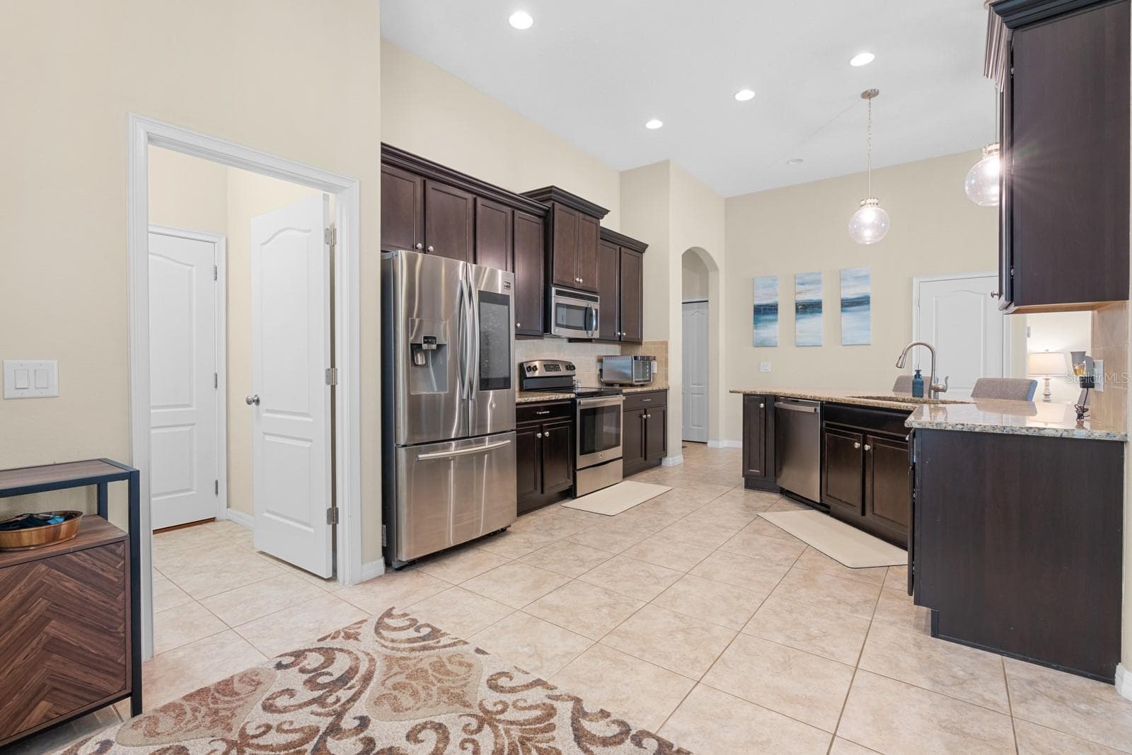 Single Family Residence at 12009 RAMBLING STREAM, RIVERVIEW, photo 19 of 47
