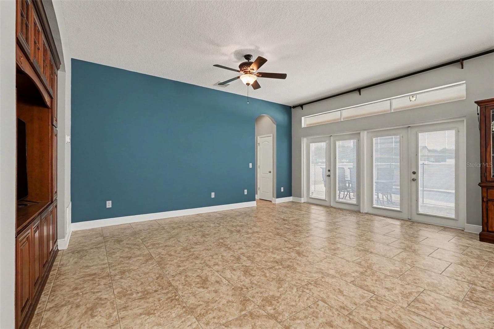 Single Family Residence at 2605 RED FERN DR, DOVER, photo 13 of 32