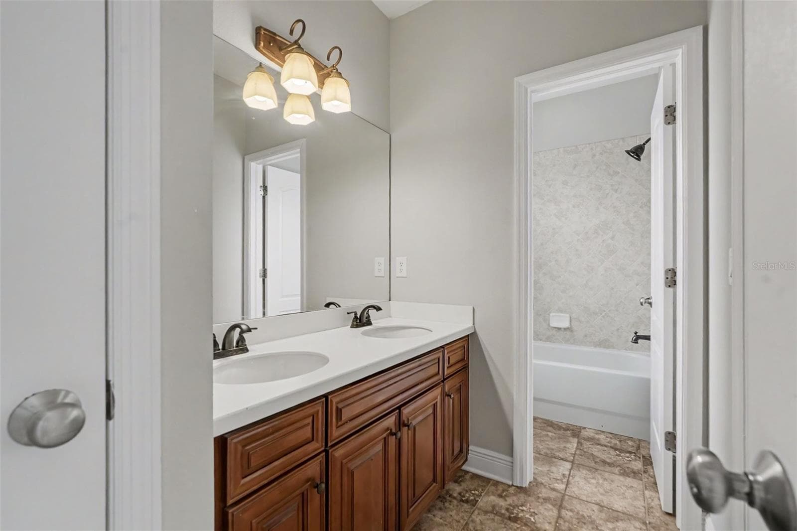 Single Family Residence at 2605 RED FERN DR, DOVER, photo 19 of 32