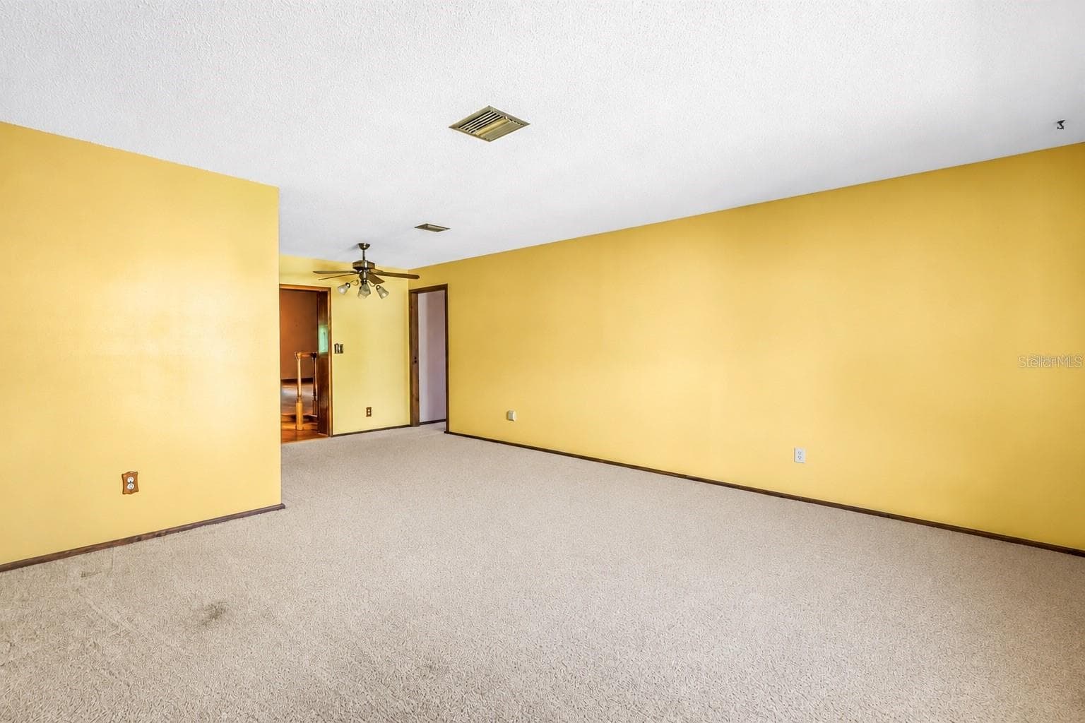 Single Family Residence at 10657 DEL PRADO DR E, LARGO, photo 24 of 76