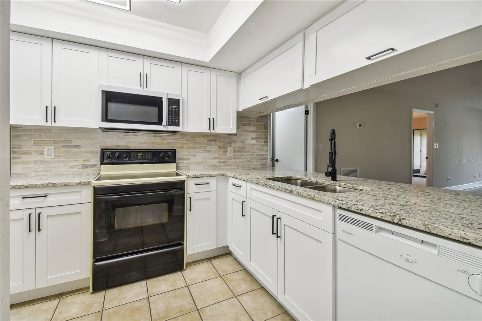 Condominium at 4800 BRITTANY DR S #102, ST PETERSBURG, photo 7 of 53