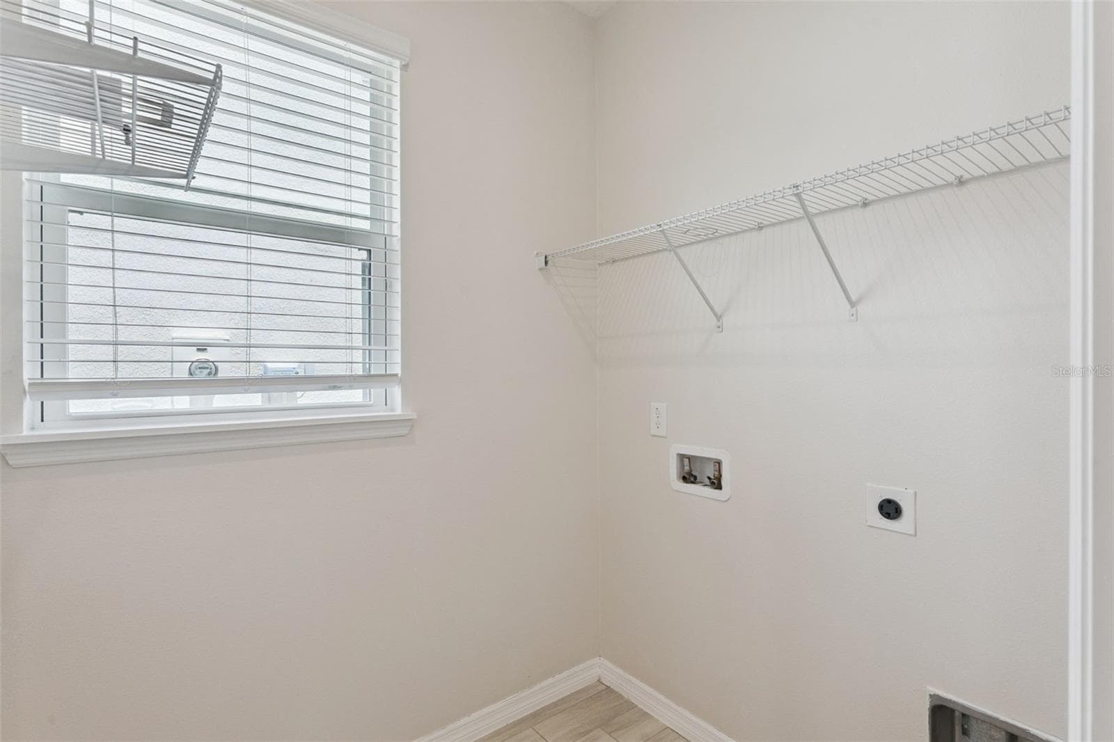 Downstairs Laundry Room - 1287 VERDANT GLADE PL, WINTER PARK