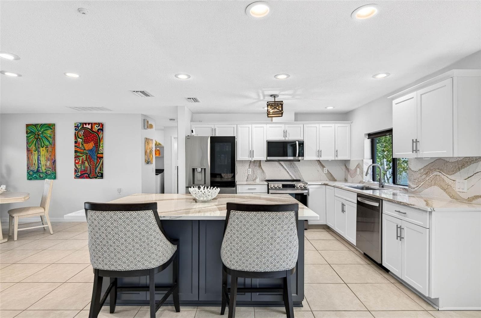 Designer Kitchen - 114 12TH ST, BELLEAIR BEACH