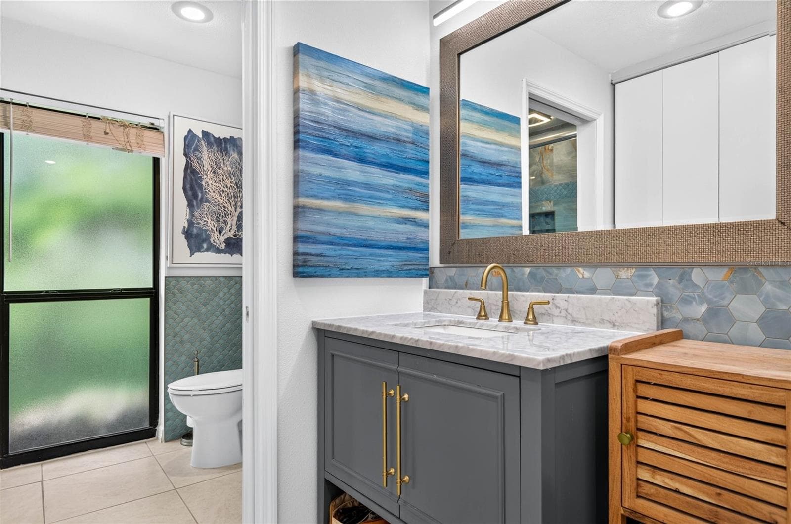 Remodeled Primary Bath - 114 12TH ST, BELLEAIR BEACH