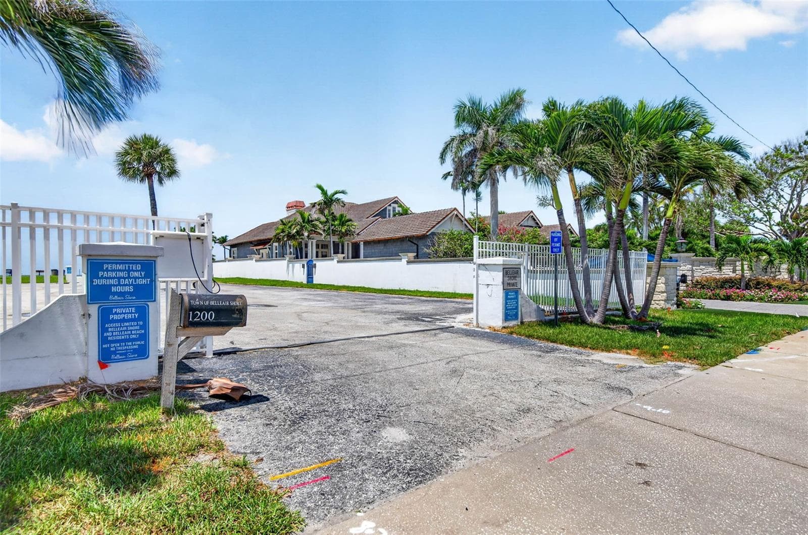 Resident Beach Parking - 114 12TH ST, BELLEAIR BEACH