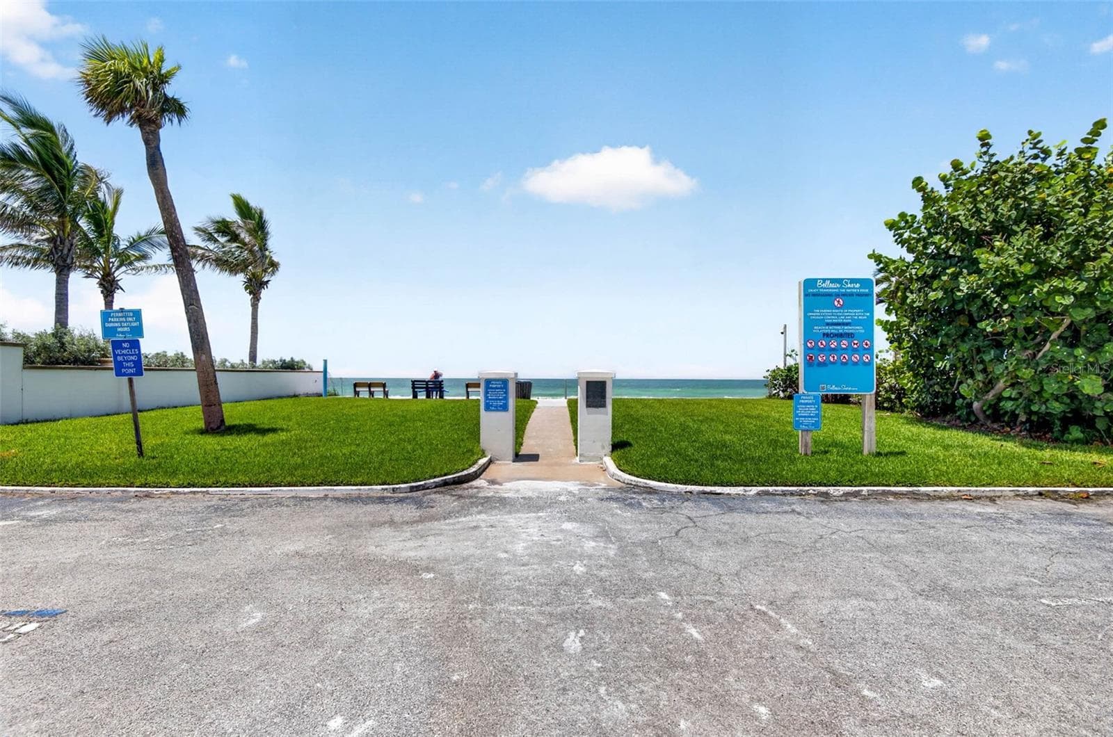 Walkway to the Beach - 114 12TH ST, BELLEAIR BEACH